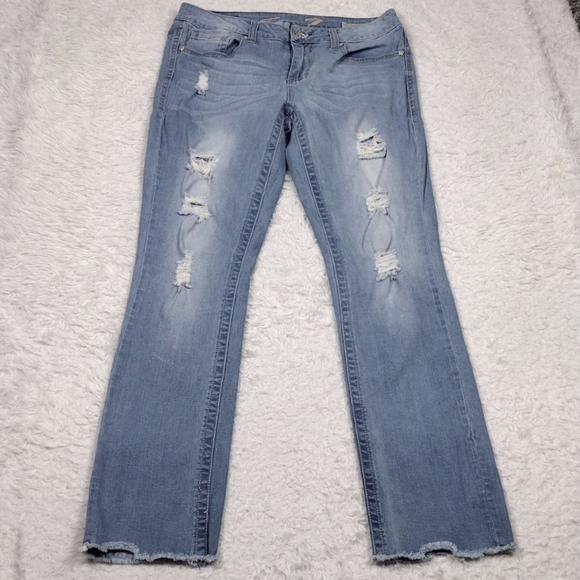 Seven7 Slim Straight Blue Light Wash Five Pocket Distressed Raw Hem Skinny Jean - Picture 2 of 16